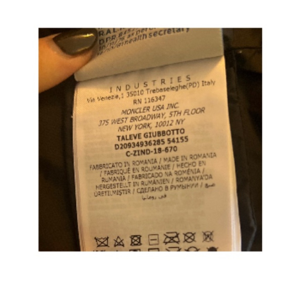 Moncler Quilted Black Puffer Jacket - Picture 8 of 14